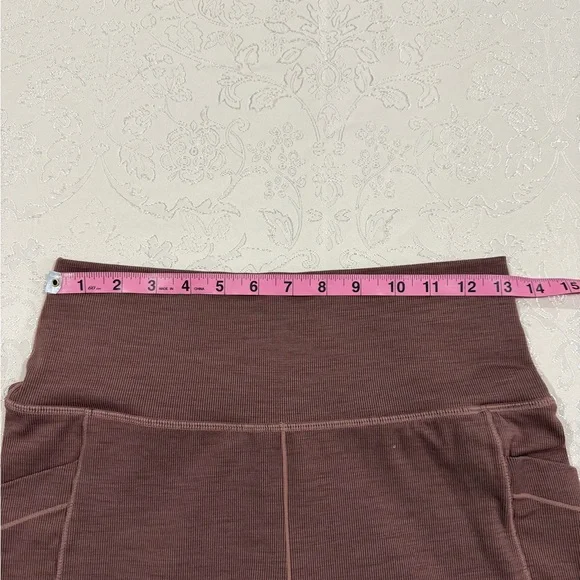 Prana Leggings in Forest Green and Mauve - Picture 3 of 9